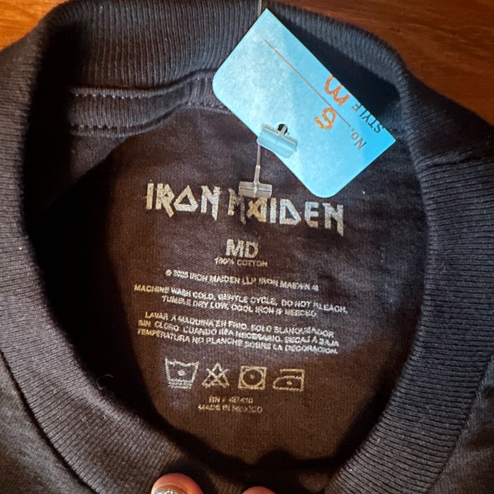 Hot Topic Black Iron Maiden The Final Frontier Tour Alien Tour Graphic Tee - Picture 7 of 9